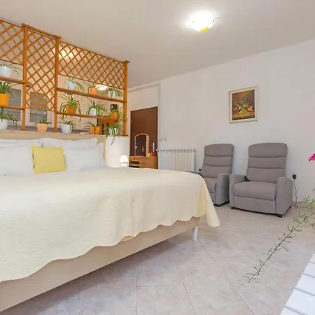 Apartment Oliva Pula